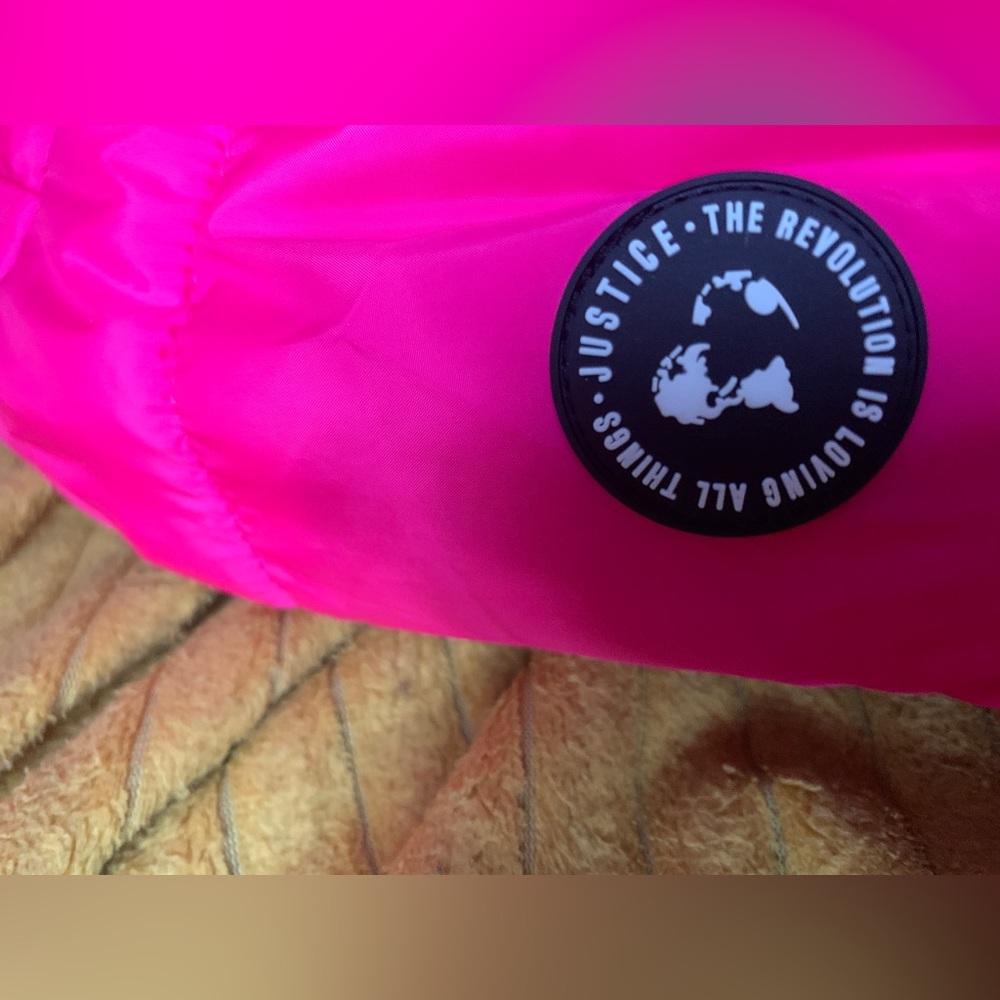 Pink coat - Picture 3 of 3